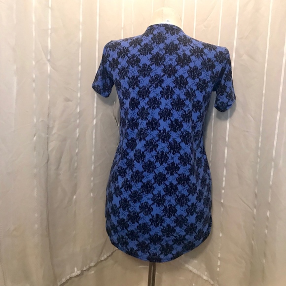 LuLaRoe Purple and Black Print Shirt - Picture 3 of 5